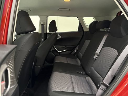 Used 2024 Kia Soul LX w/ Option Group 015 FWD image 25