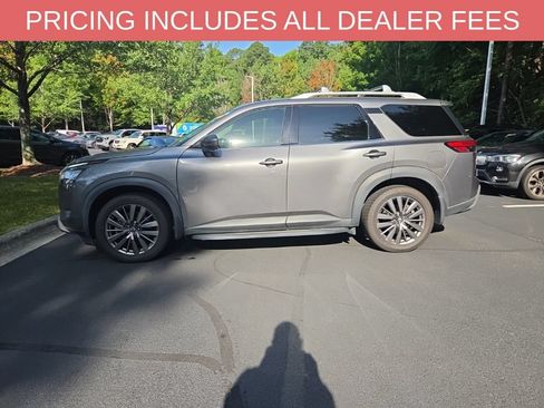 Used 2022 Nissan Pathfinder SL w/ SL Premium Package AWD/4WD image 6