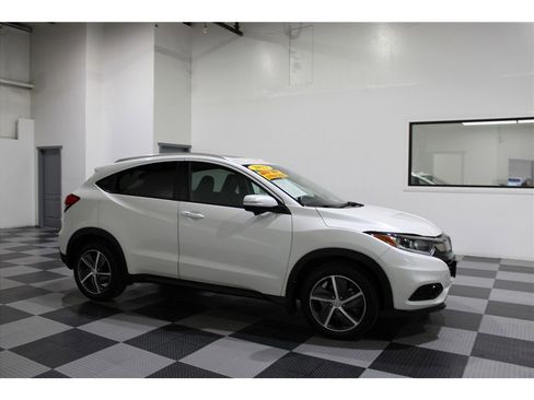 Used 2022 Honda HR-V EX image 1