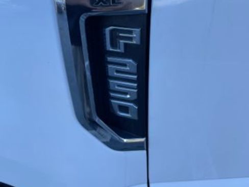 Used 2021 Ford F250 XL w/ Power Equipment Group image 10