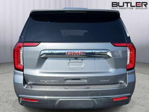 Used 2022 GMC Yukon SLT w/ SLT Luxury Package AWD/4WD image 4