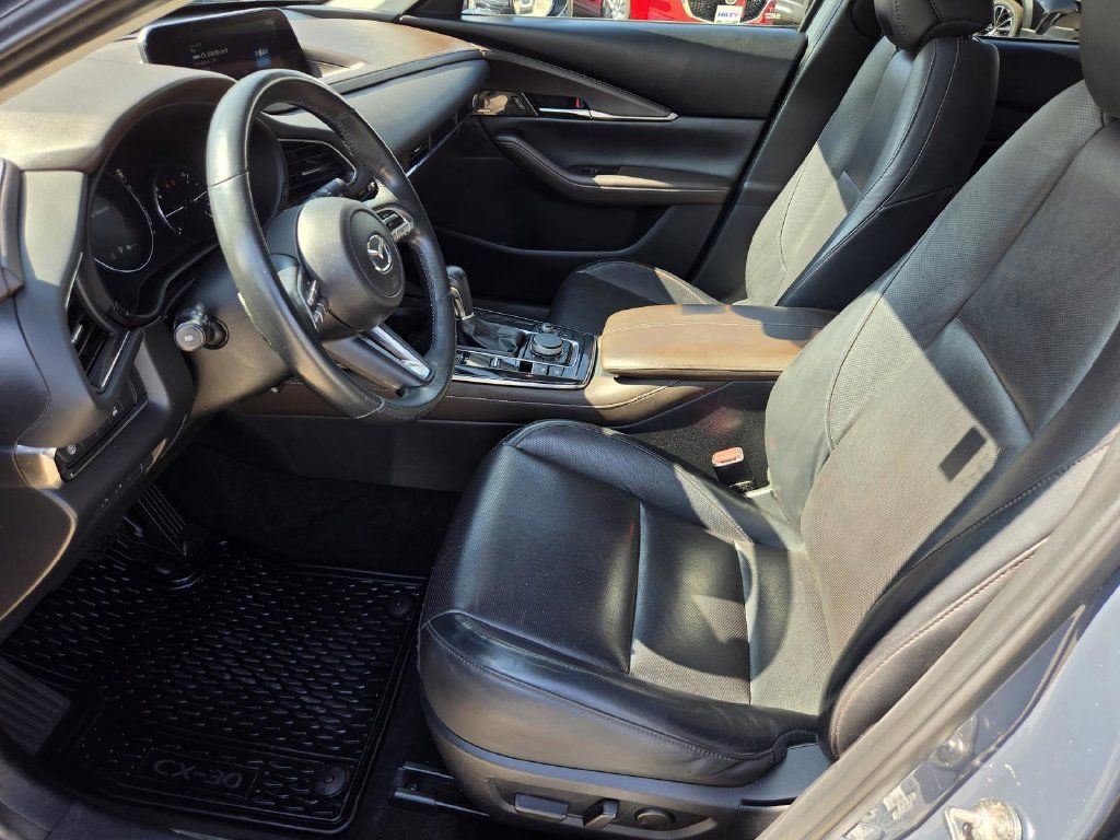 Used 2020 MAZDA CX-30 FWD w/ Premium Package image 18