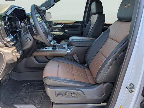 New 2026 Chevrolet Silverado 1500 High Country AWD/4WD image 28
