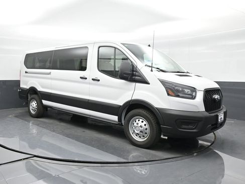 New 2024 Ford Transit 250 Low Roof RWD image 15