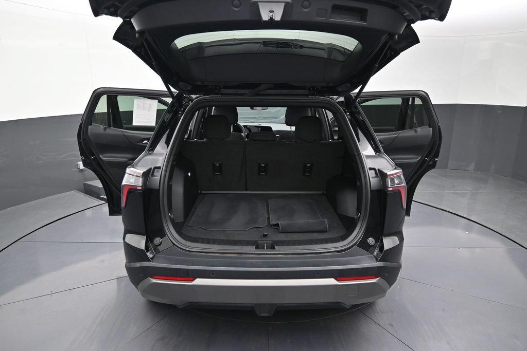 Certified 2026 Chevrolet Equinox LT AWD/4WD image 11