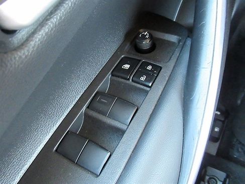 Used 2022 Toyota Corolla SE image 27