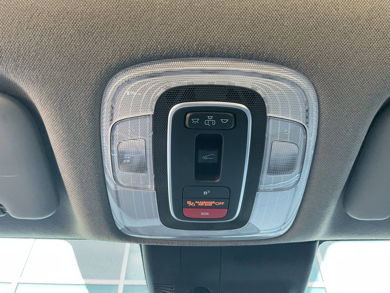 Used 2025 Hyundai Elantra SEL FWD image 15