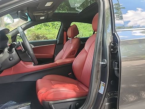 Used 2023 Genesis G70 2.0T w/ Sport Prestige Package RWD image 7