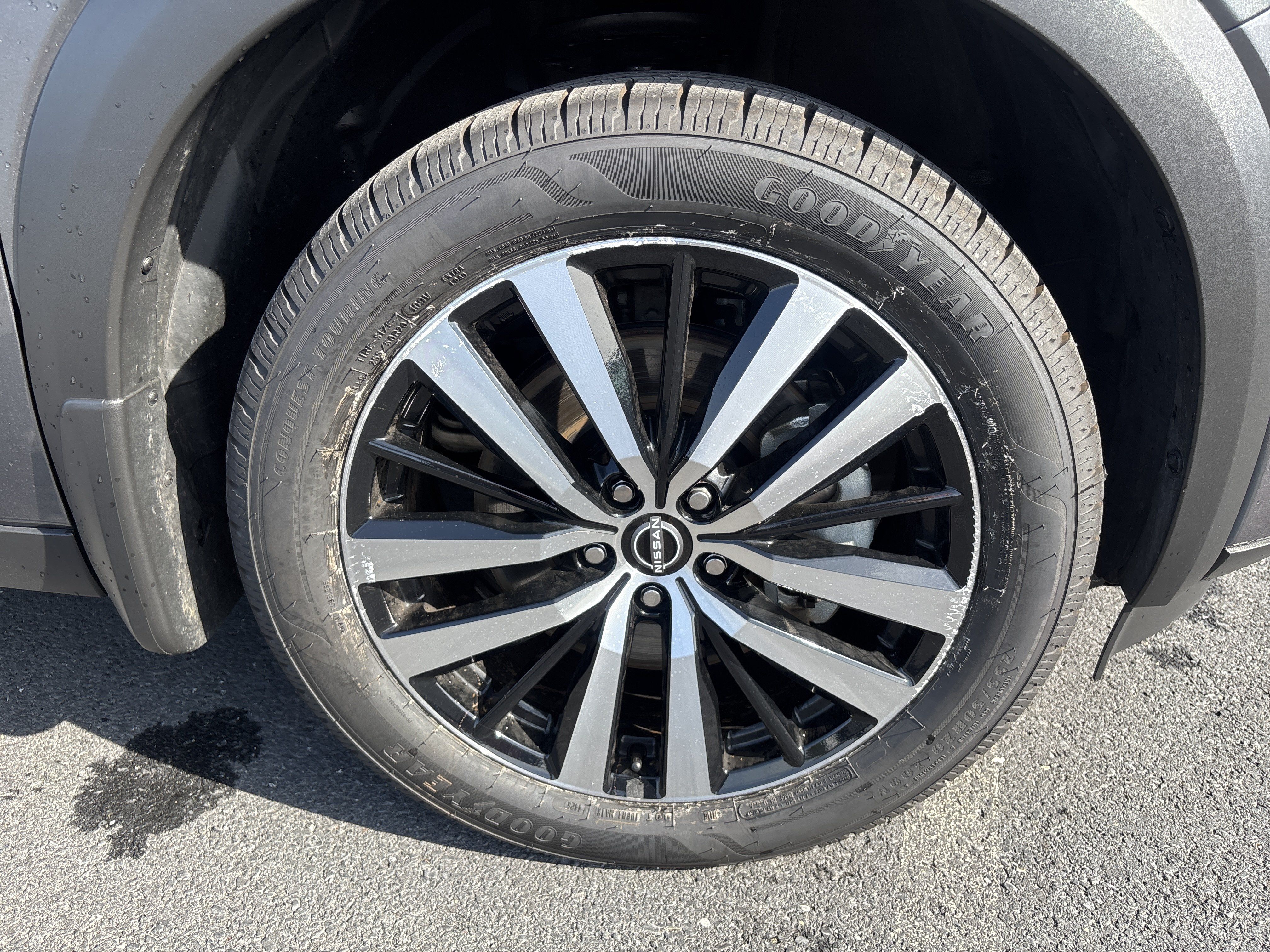 Used 2024 Nissan Pathfinder Platinum AWD/4WD image 26