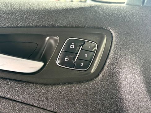 Used 2019 Ford Escape Titanium AWD/4WD image 25