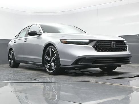 Certified 2024 Honda Accord Sport image 27