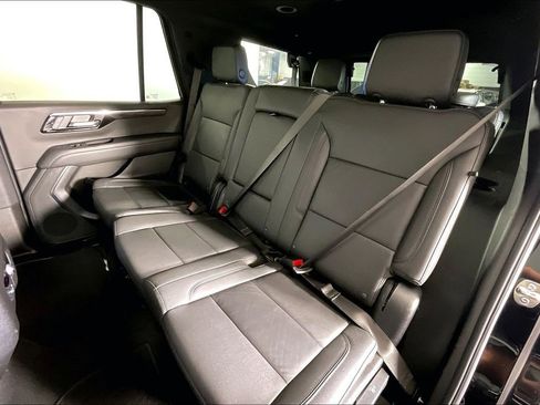 Used 2025 Chevrolet Tahoe Z71 AWD/4WD image 36