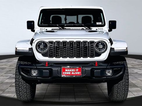 New 2025 Jeep Gladiator Rubicon image 18