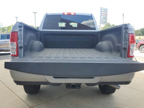 Used 2024 RAM 2500 Big Horn w/ Sport Appearance Package image 26