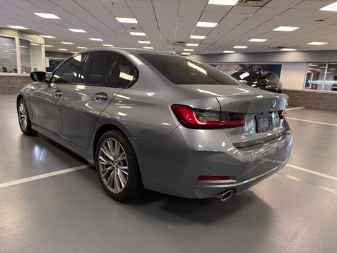 Used 2023 BMW 330i Sedan w/ Parking Assistance Package RWD image 4