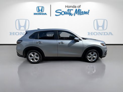 Certified 2024 Honda HR-V LX image 8