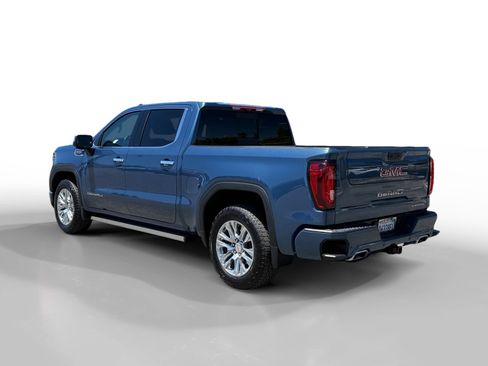 Used 2025 GMC Sierra 1500 Denali w/ Technology Package AWD/4WD image 3