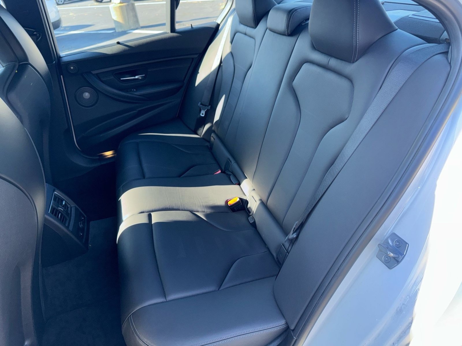 Used 2016 BMW M3 RWD image 18