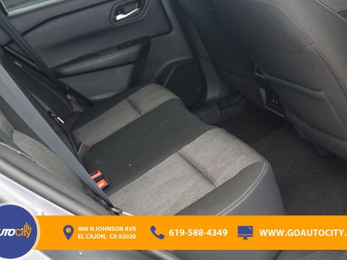 Used 2024 Nissan Rogue SV image 13