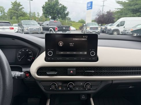 Certified 2023 Honda HR-V LX image 9