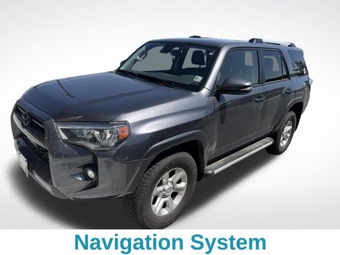 Used 2021 Toyota 4Runner SR5 Premium AWD/4WD image 2