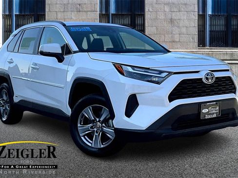 Used 2024 Toyota RAV4 LE image 1