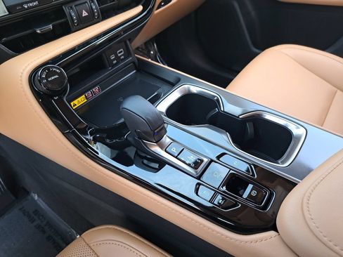 Used 2026 Lexus NX 350h AWD w/ Accessory Package (2T) image 27