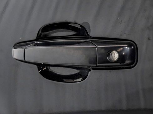 Used 2010 Chevrolet Silverado 1500 LT w/ Regional Value Package image 36