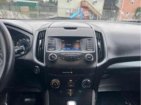 Used 2018 Ford Edge SE AWD/4WD image 7