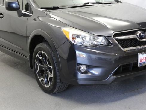 Used 2013 Subaru Crosstrek 2.0i Limited w/ Popular Pkg 1 AWD/4WD image 2