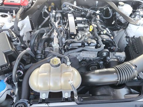 Used 2022 Ford Mustang Premium RWD image 15