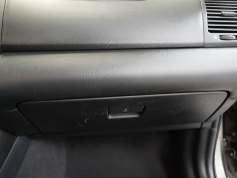 Used 2003 Toyota Camry LE FWD image 35