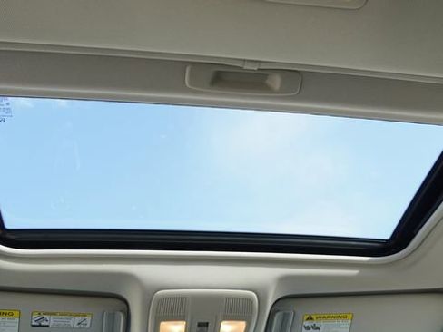 Used 2020 MAZDA CX-5 Touring image 18