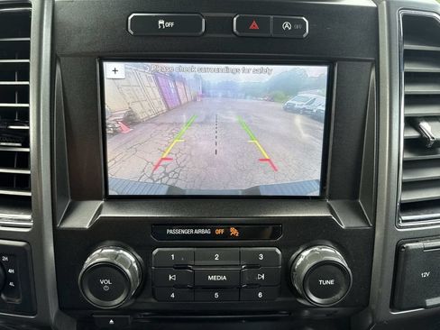 Used 2018 Ford F150 XLT w/ Equipment Group 301A Mid AWD/4WD image 17