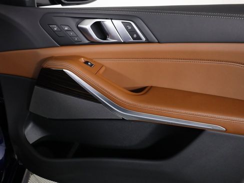 Used 2026 BMW X7 M60i image 65