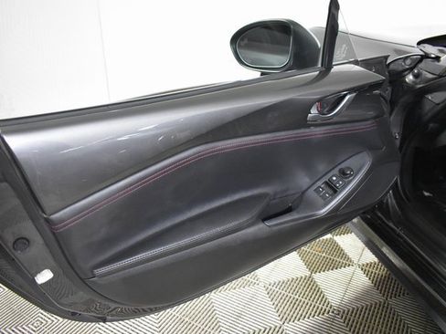 Used 2019 MAZDA MX-5 Miata RF Grand Touring image 7