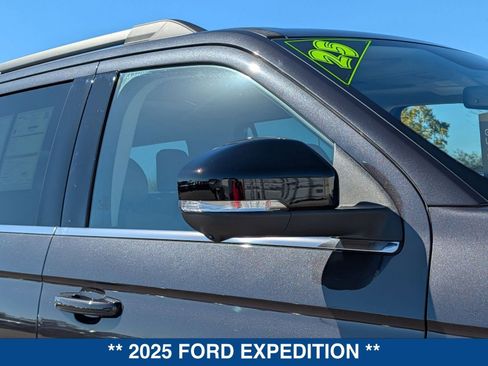 Certified 2025 Ford Expedition Active image 10