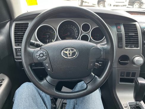 Used 2013 Toyota Tundra 2WD CrewMax w/ TRD Off-Road Pkg image 19