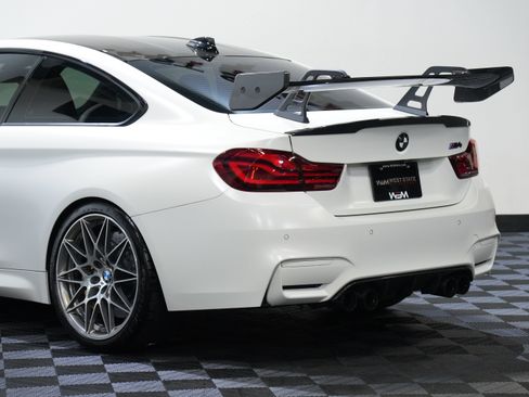 Used 2020 BMW M4 Coupe w/ Competition Package RWD image 18