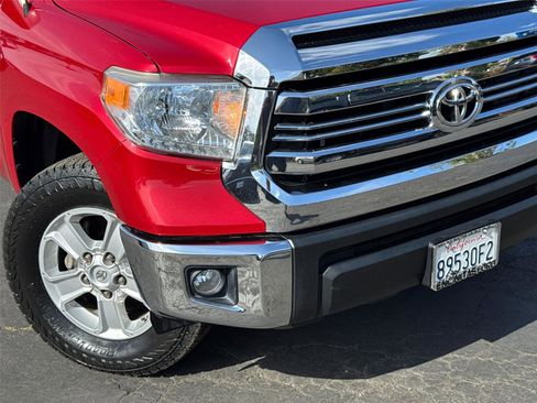 Used 2017 Toyota Tundra SR5 w/ SR5 Upgrade Package RWD image 3