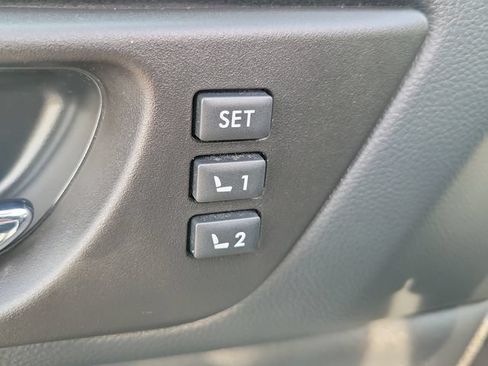 Used 2018 Subaru Outback 2.5i Limited AWD/4WD image 11