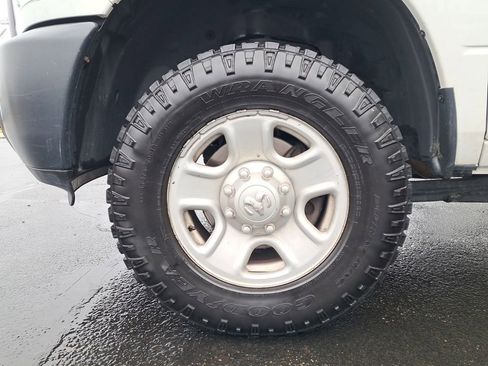 Used 2016 RAM 3500 Tradesman w/ Protection Group image 29