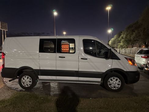 Used 2022 Ford Transit 250 Low Roof w/ Exterior Upgrade Package image 10