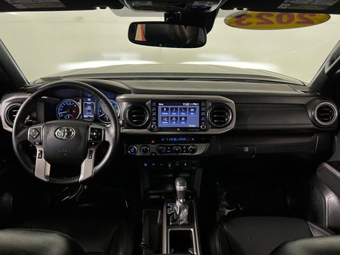 Used 2023 Toyota Tacoma Limited AWD/4WD image 27