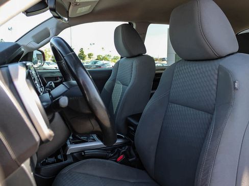 Used 2020 Toyota Tacoma SR5 w/ Technology Package AWD/4WD image 17