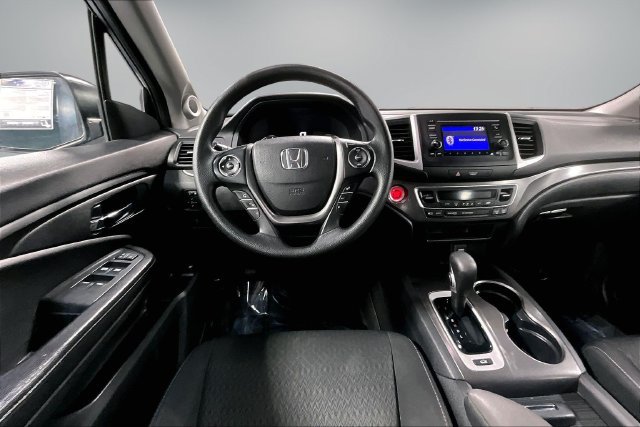 Used 2017 Honda Ridgeline RTS image 10