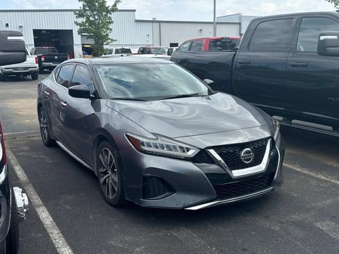 Used 2019 Nissan Maxima 3.5 S w/ Floor Mat Group FWD image 2
