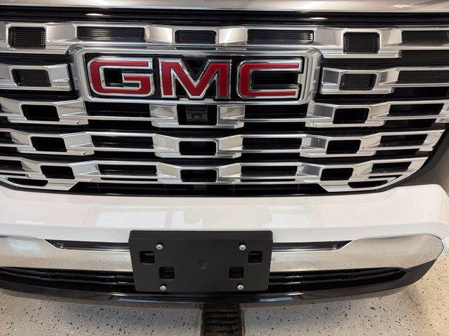 New 2027 GMC Terrain Denali w/ LPO, Floor Liner Package AWD/4WD image 5