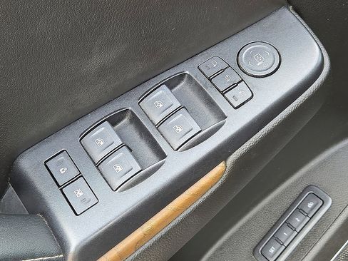 Used 2019 GMC Yukon XL Denali w/ Denali Ultimate Package image 22