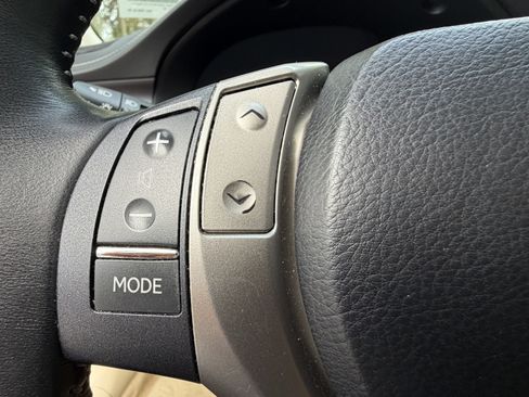 Used 2013 Lexus ES 350 w/ Luxury Pkg FWD image 18